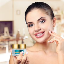 Load image into Gallery viewer, Prisa Organics Skin Firming Day Cream, 50g with SPF 25 PA++ Skin tightening, Skin Lifting + Glowing & Anti aging Cream